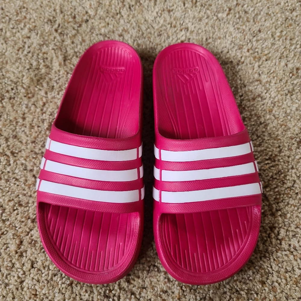 Adidas Slippers US Size K5